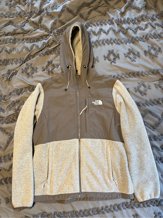 The North Face Jackets & Blazers - The North Face Hooded Sherpa Fleece Jacket - Light Gray